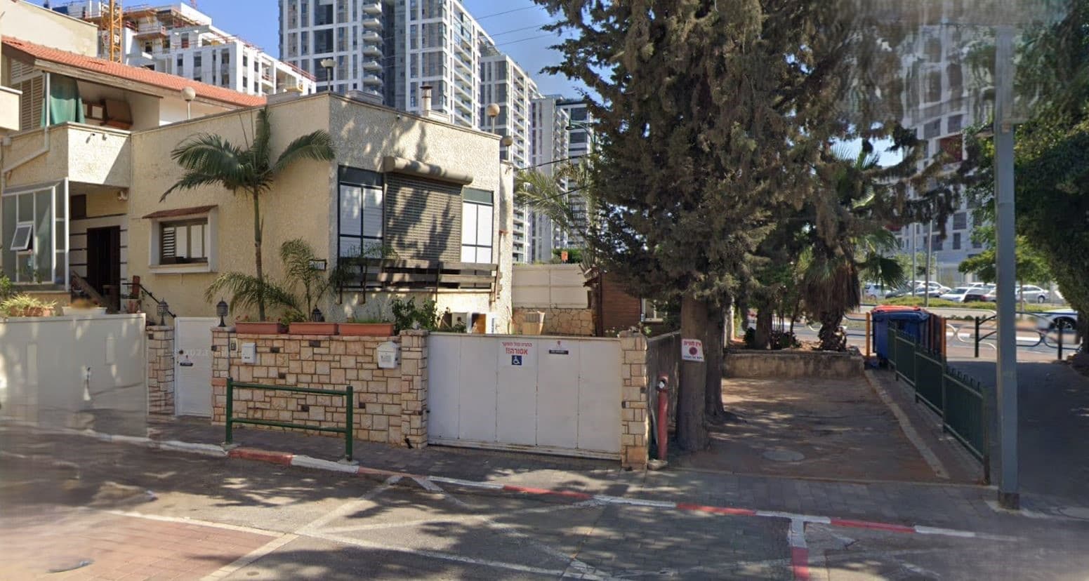 השכונה וותיקה